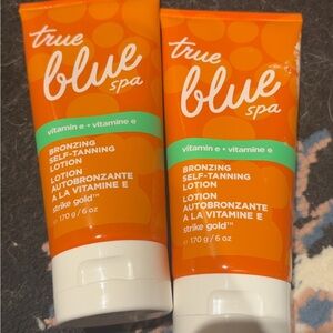 Bath & Body Works True Blue Spa Bronzing Lotion - Orange and White